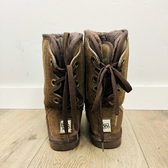 BooRoo brown suede boots with lace up backs woman’s 7 - Picture 7 of 9